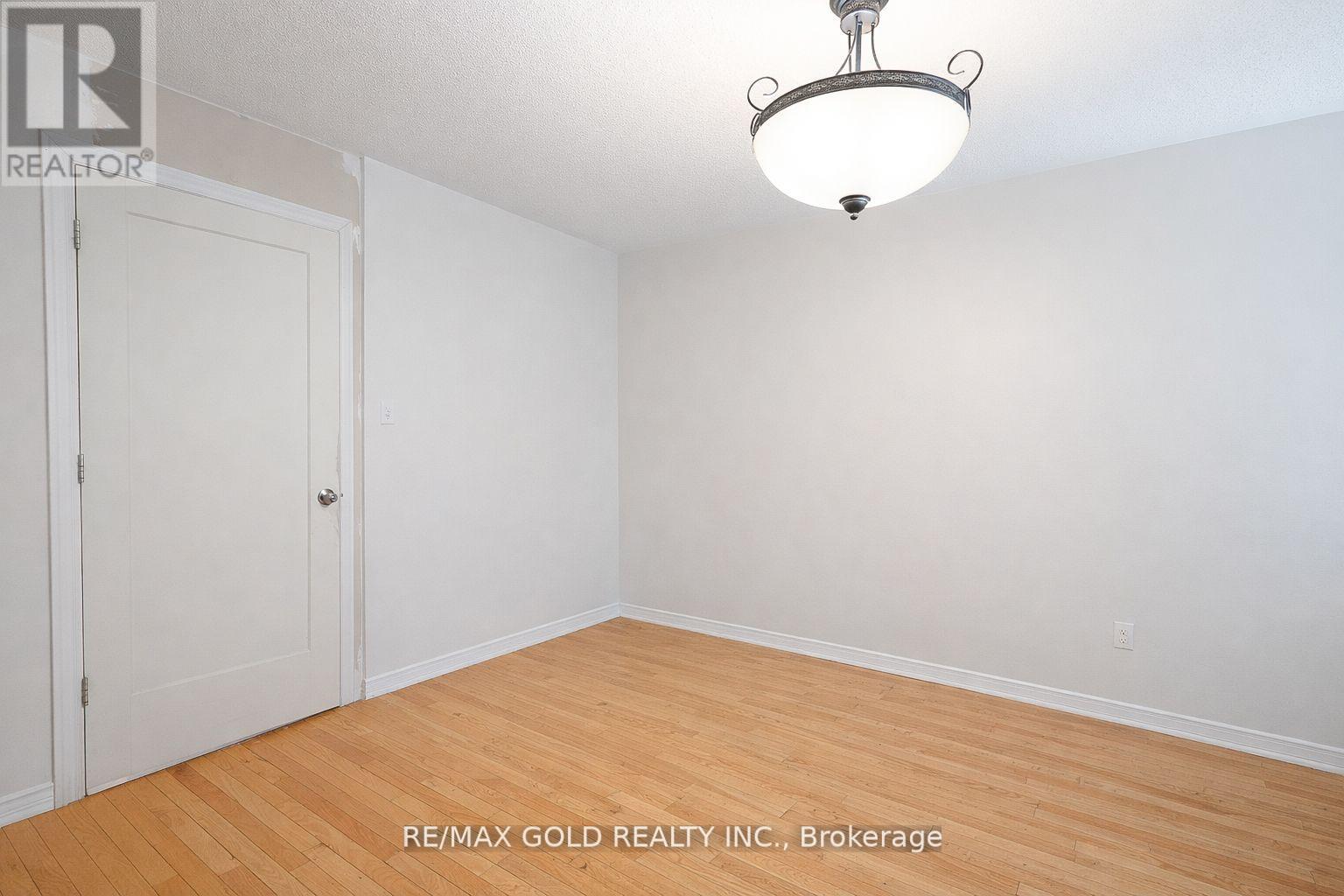 46 Egypt Drive, Brampton, Ontario  L6R 2T9 - Photo 16 - W12986896