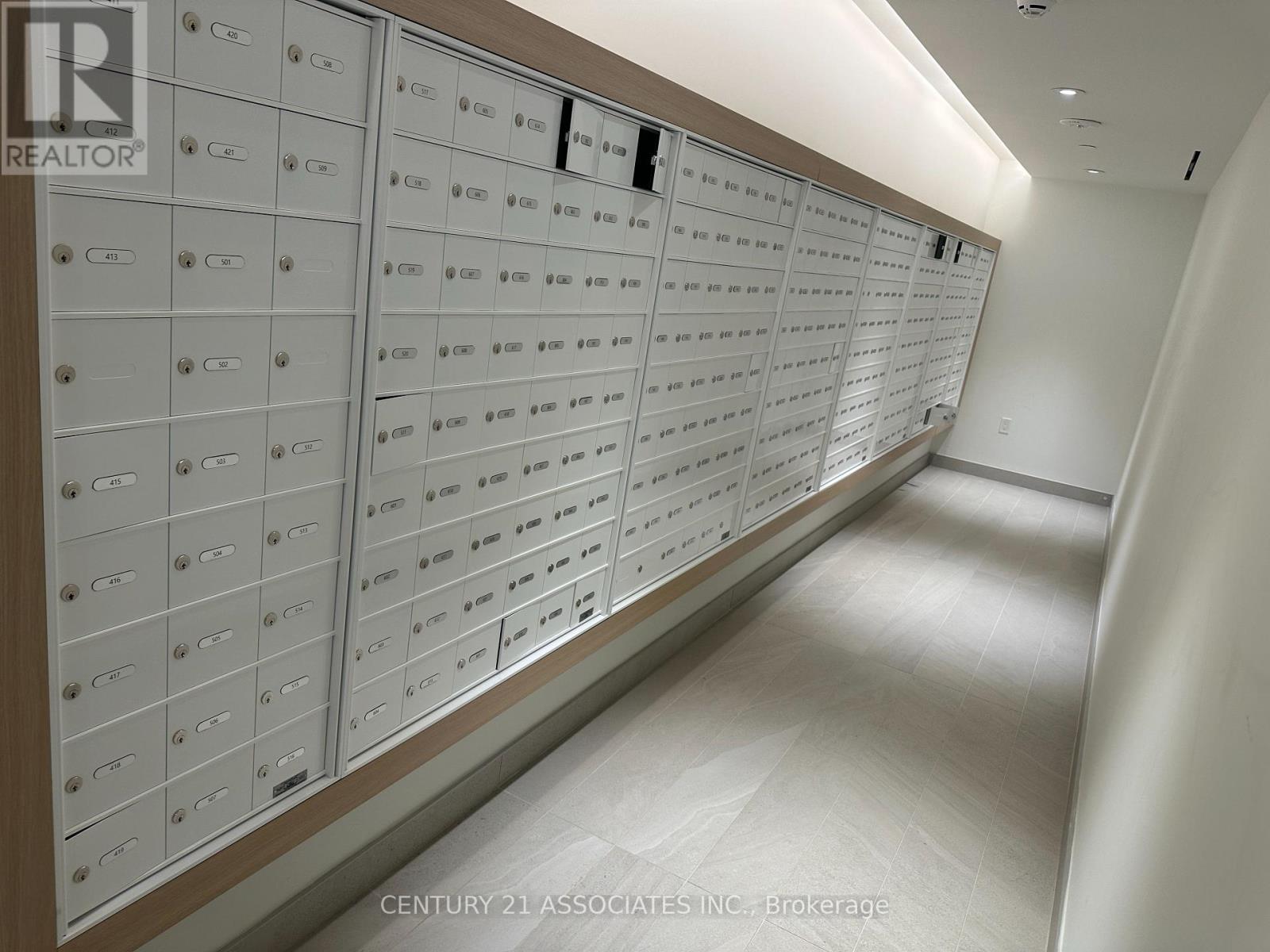 2310 - 1 Fairview Road E, Mississauga, Ontario  L5A 4C6 - Photo 7 - W12986912