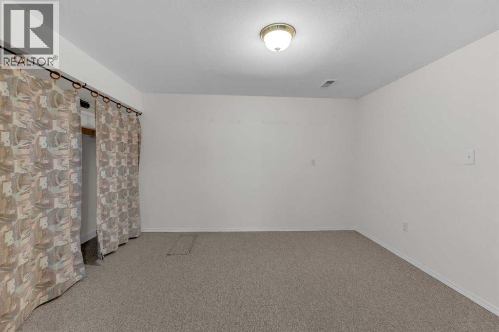 5934 41 Streetcrescent, Red Deer, Alberta  T4N 1B7 - Photo 24 - A2297336