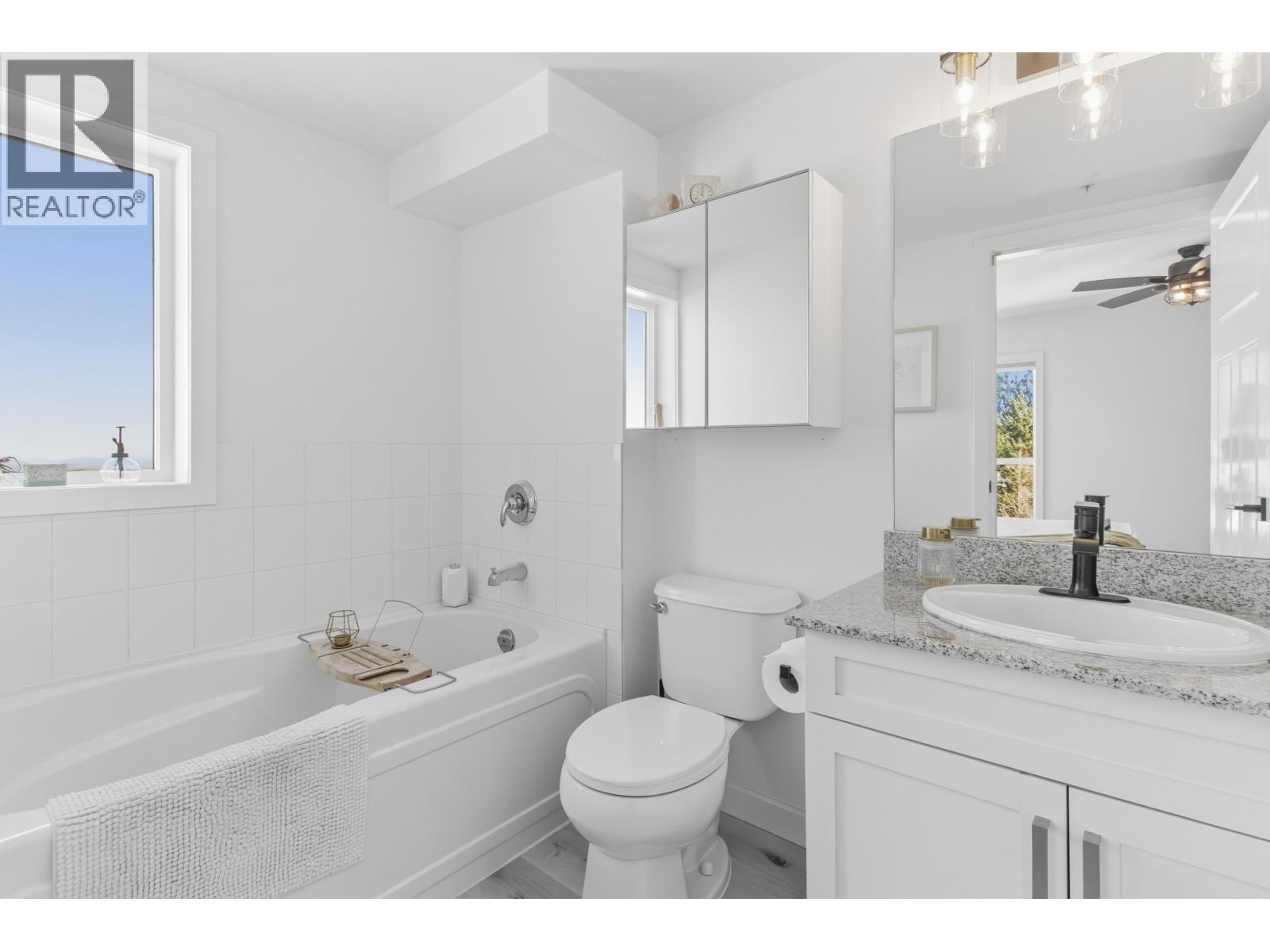 406 1212 Main Street, Squamish, British Columbia  V8B 0S1 - Photo 13 - R3109765