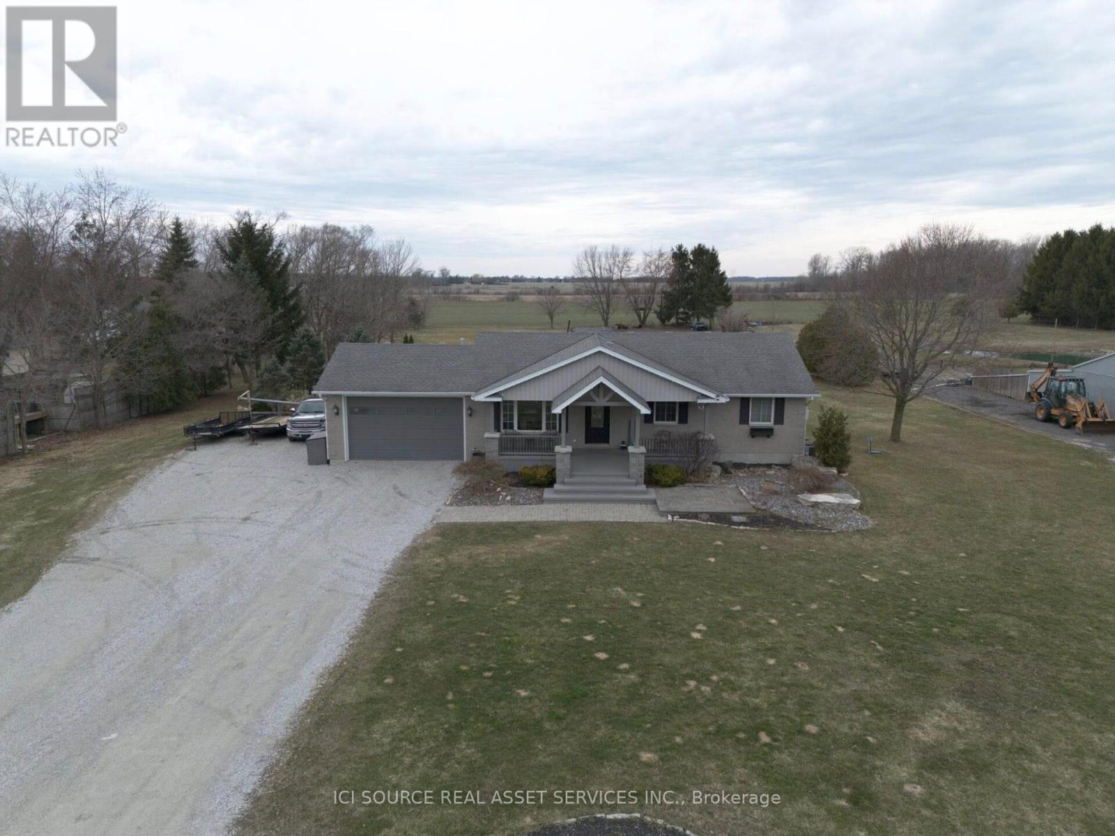 4635 Kettle Lane, Enniskillen, Ontario  N0N 1R0 - Photo 2 - X12986870