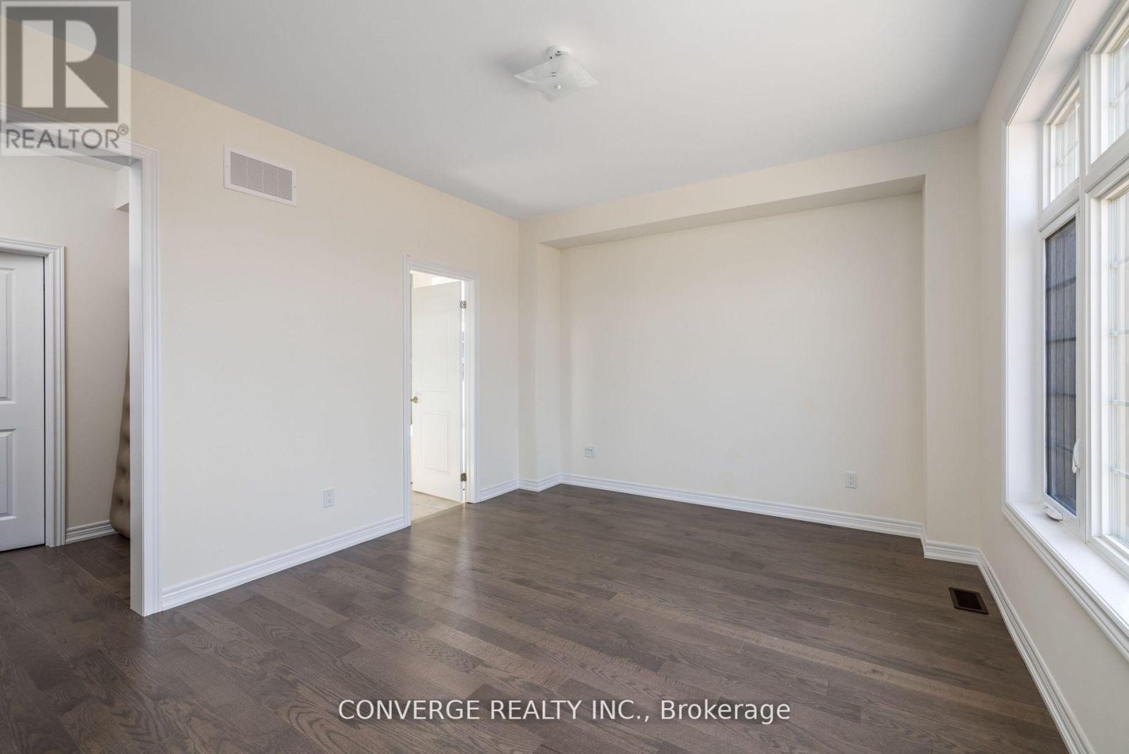 11 Skyvue Crescent, Quinte West, Ontario  K0K 1L0 - Photo 10 - X12986878