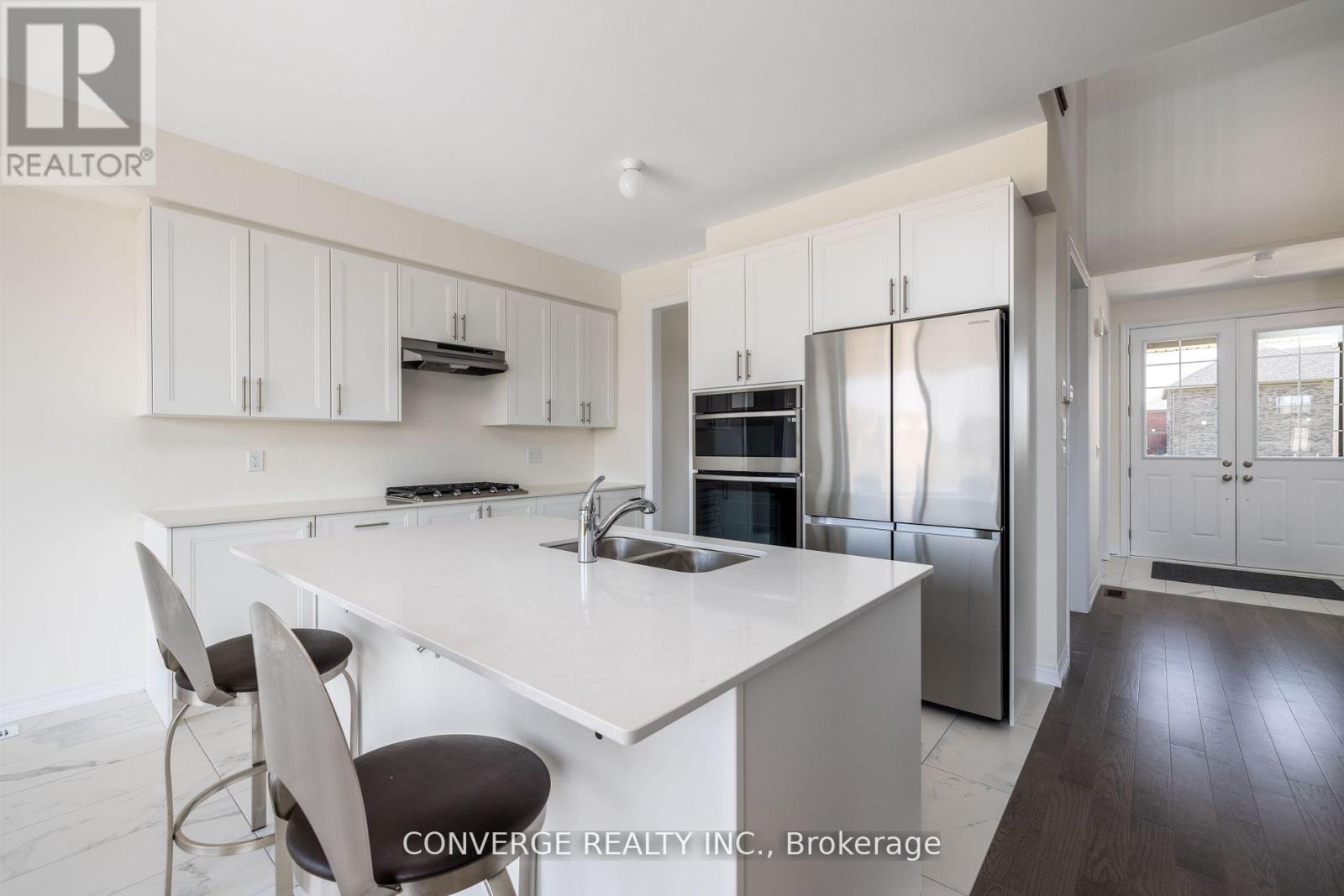 11 Skyvue Crescent, Quinte West, Ontario  K0K 1L0 - Photo 2 - X12986878