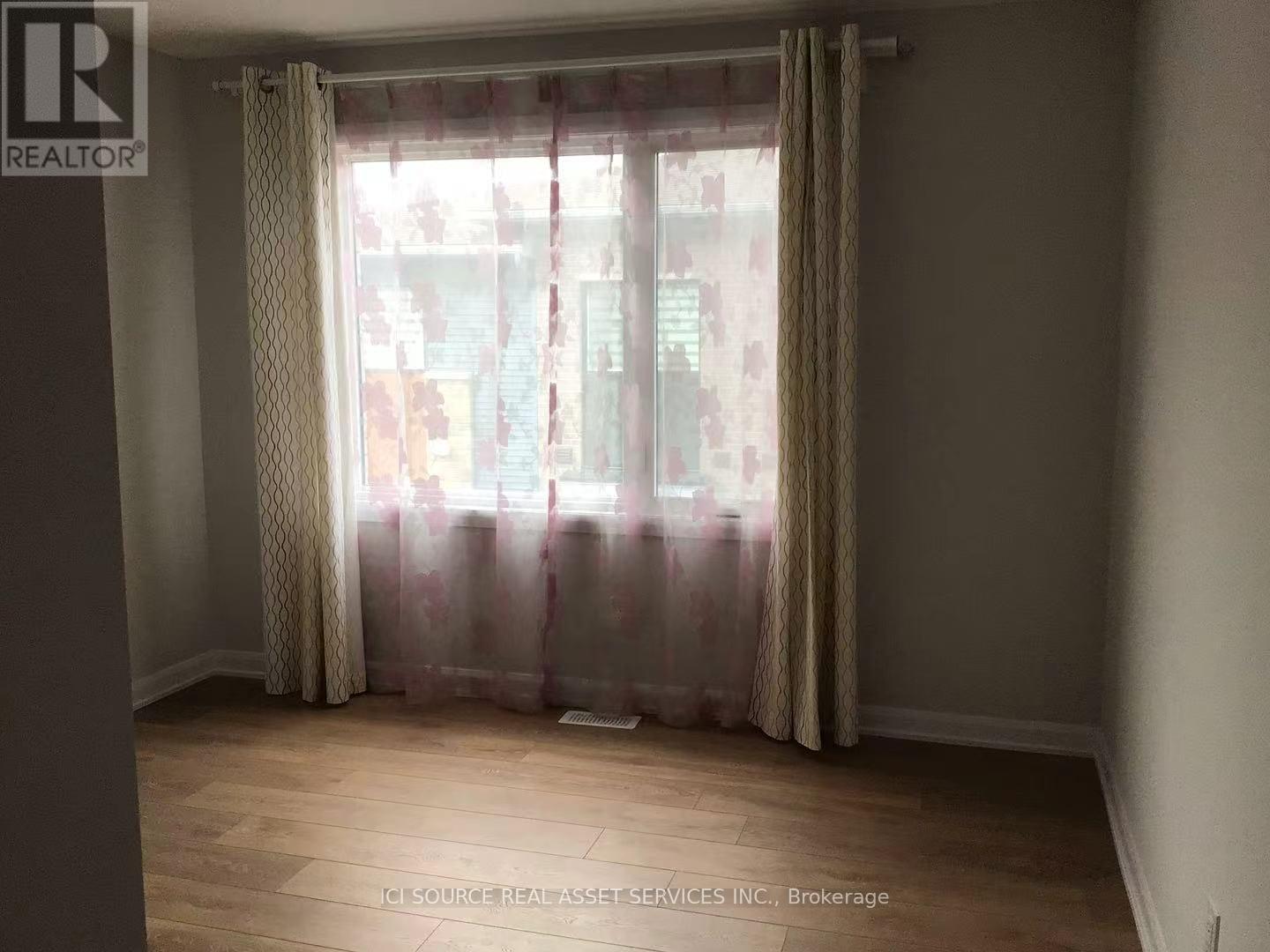 1605 Creekway Private, Ottawa, Ontario  K2T 0T1 - Photo 9 - X12986908