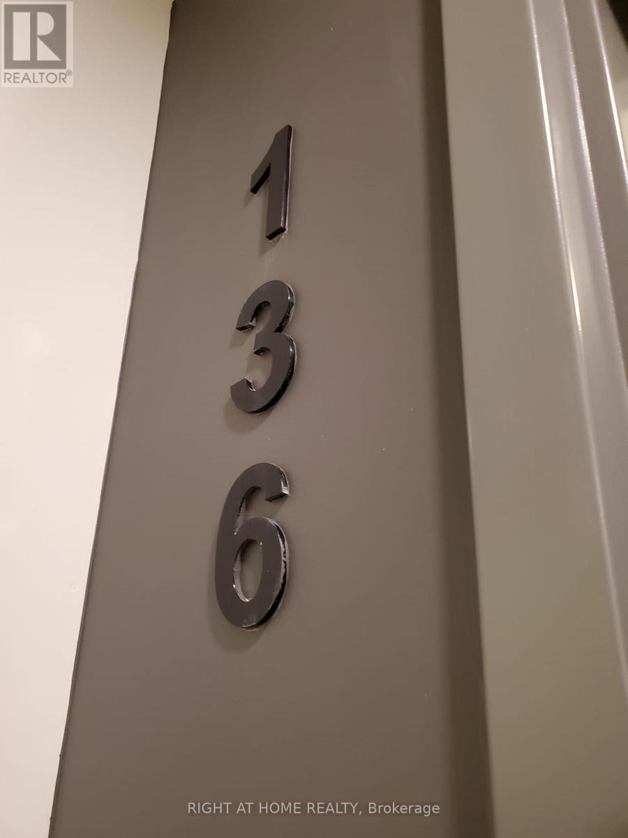 136 - 110 Fergus Avenue, Kitchener, Ontario  N2A 2H2 - Photo 3 - X12986930