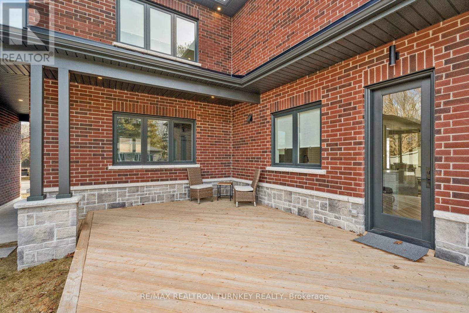 271 Main Street N, Uxbridge, Ontario  L9P 1R9 - Photo 16 - N12881326