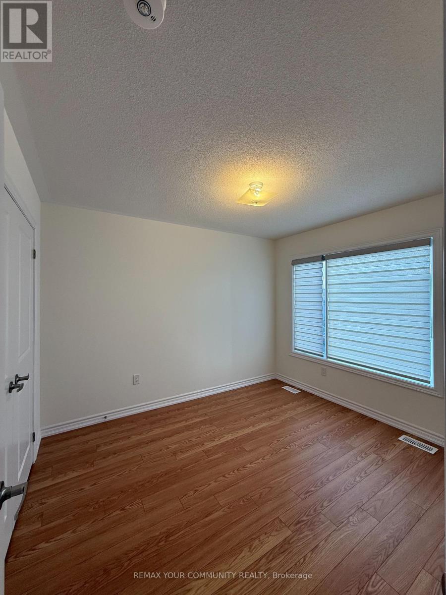 39 Tamworth Terrace, Barrie, Ontario  L9S 2Z8 - Photo 10 - S12960370