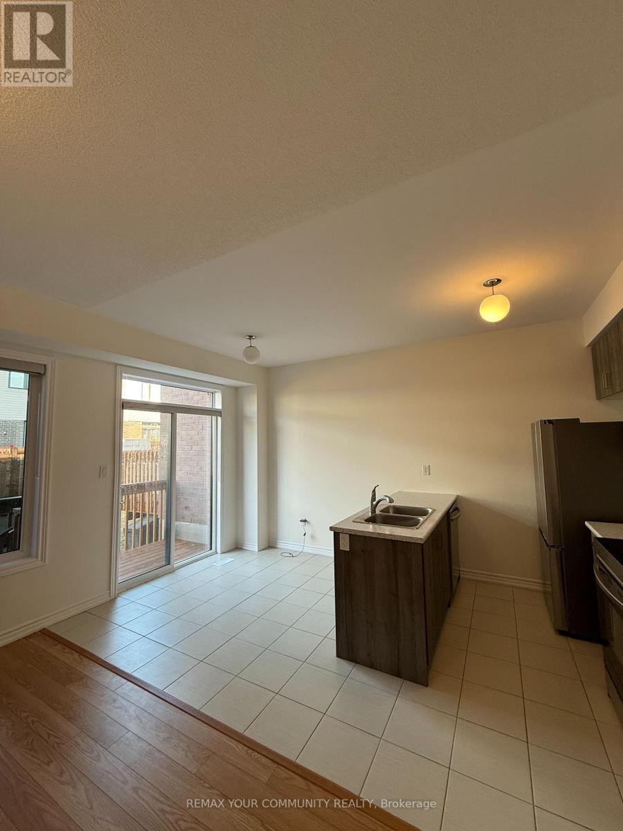 39 Tamworth Terrace, Barrie, Ontario  L9S 2Z8 - Photo 13 - S12960370