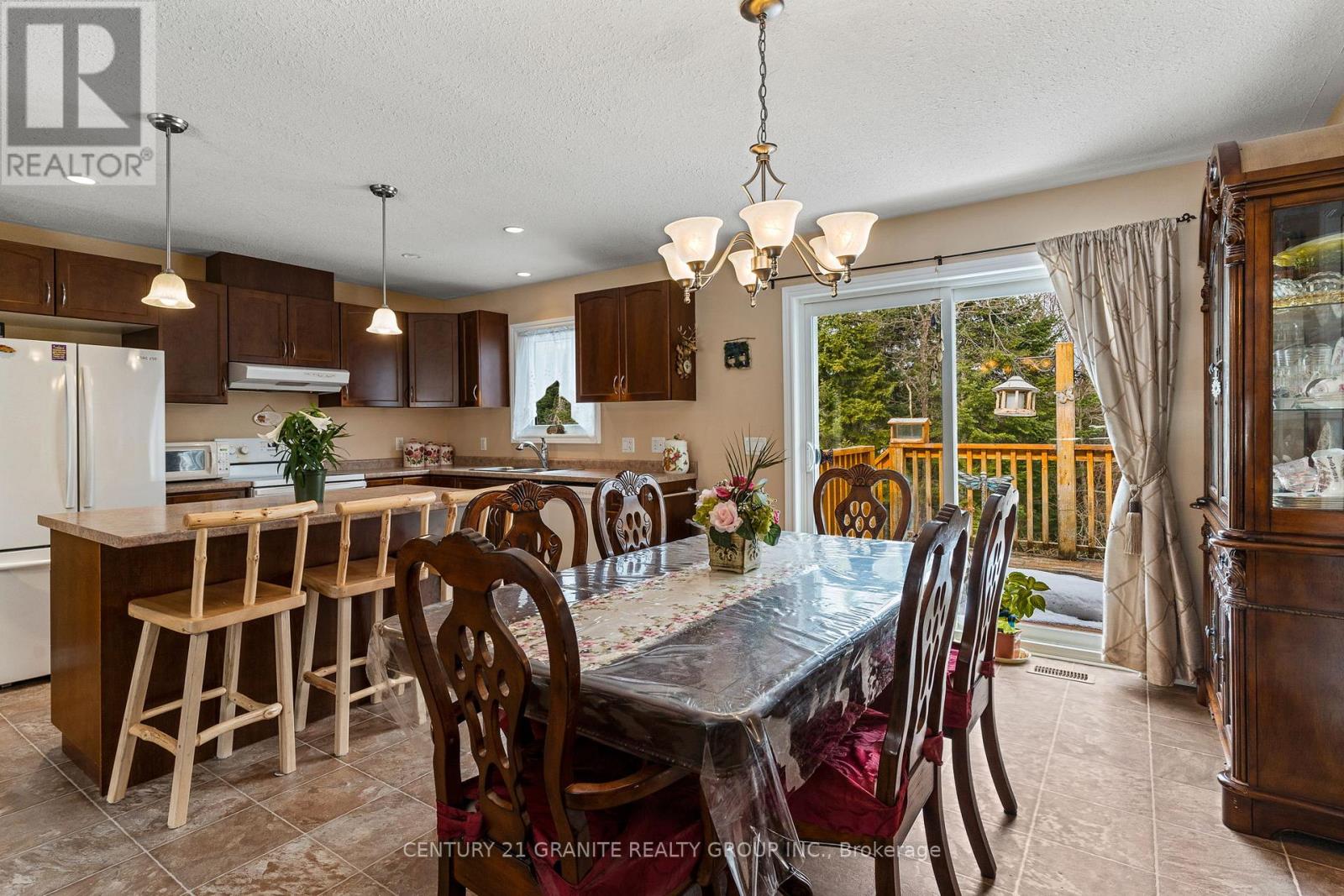 818 Williams Lake Road, Hastings Highlands, Ontario  K0L 1C0 - Photo 12 - X12986806