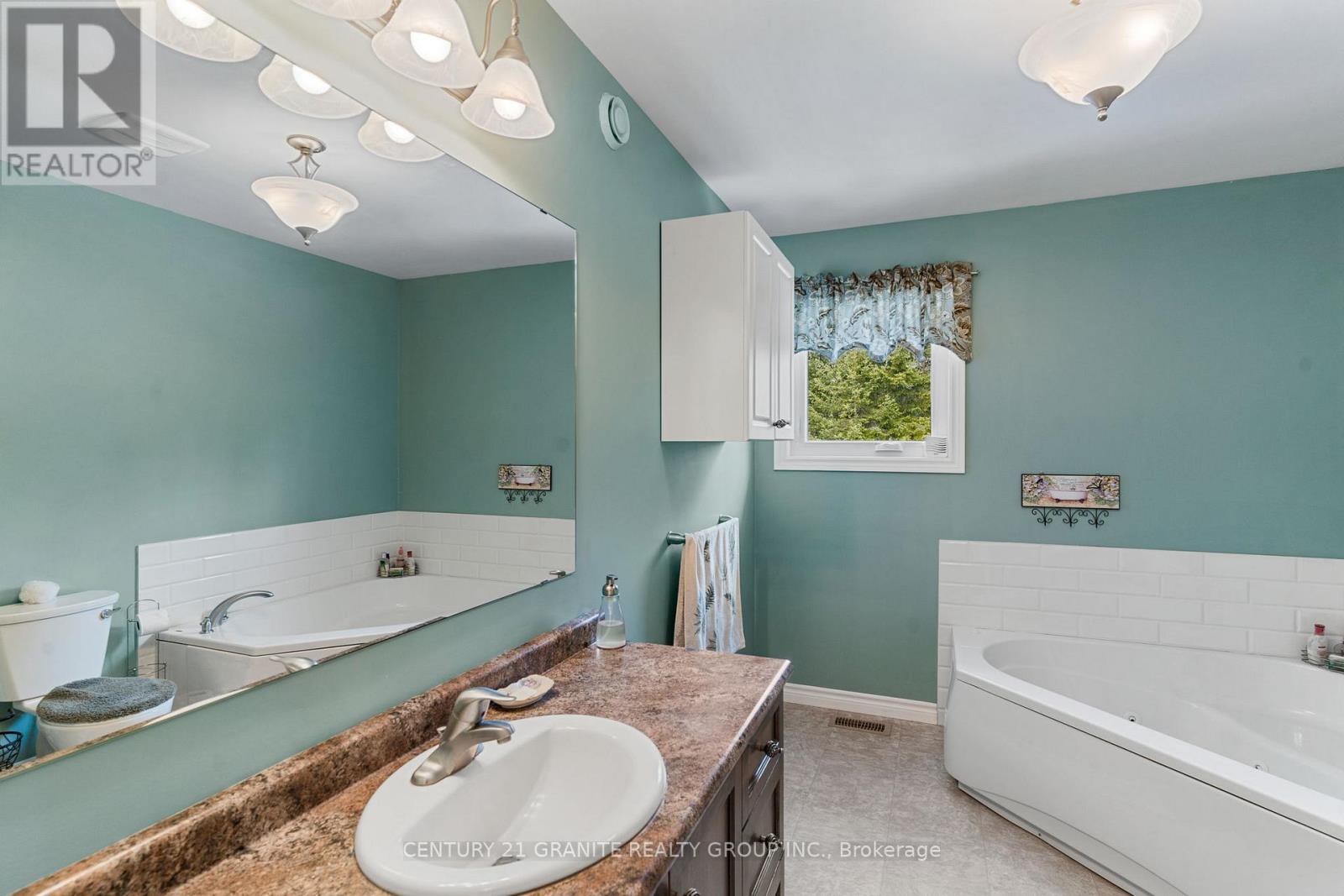 818 Williams Lake Road, Hastings Highlands, Ontario  K0L 1C0 - Photo 16 - X12986806