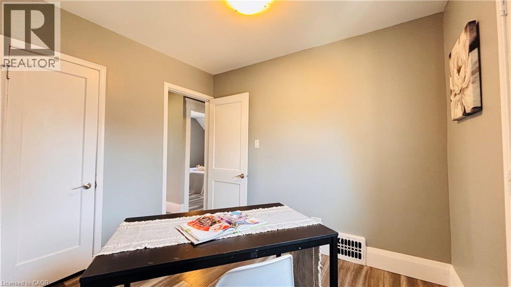 138 Glasgow Street, Kitchener, Ontario  N2G 2G9 - Photo 21 - 40819499