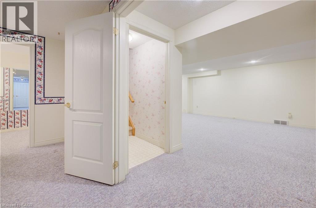 85 Beasley Crescent Unit# 19, Cambridge, Ontario  N1T 1P5 - Photo 37 - 40815103