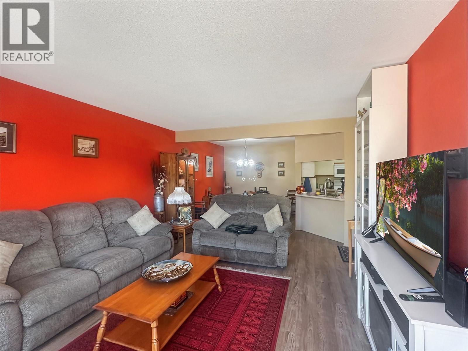 337 MCKINNEY Road Unit# 211 Oliver Photo 6