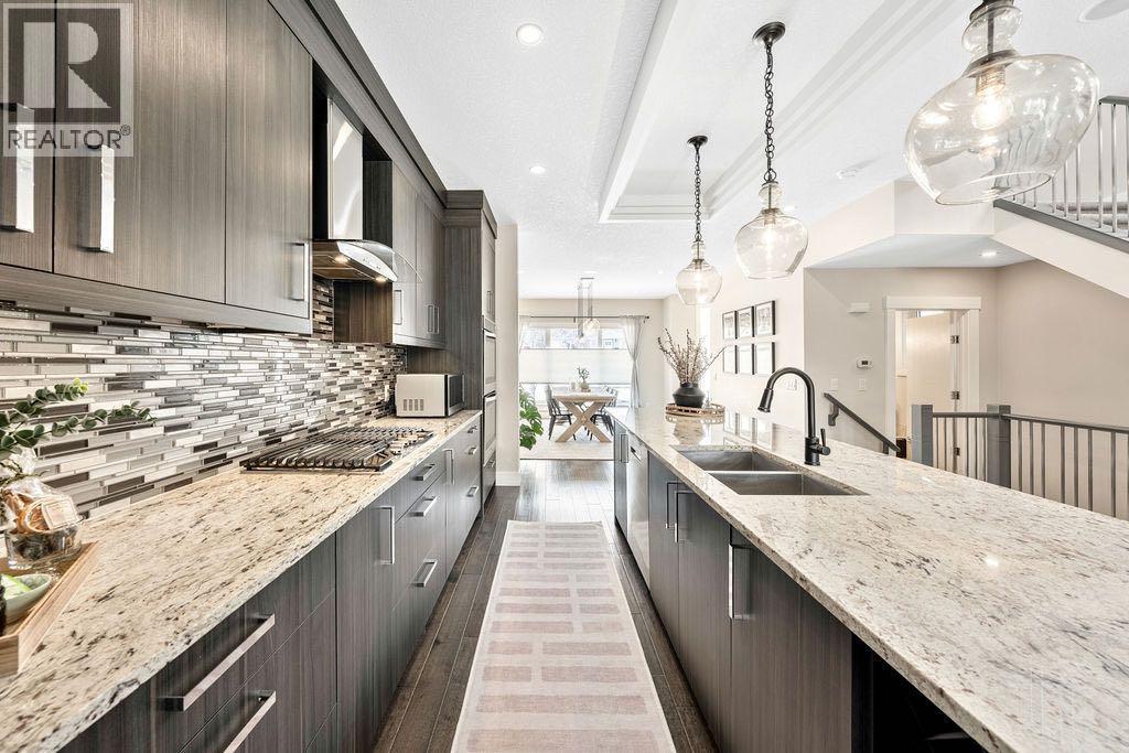 1126 40 Street SW, Calgary, Alberta  T3C 1W6 - Photo 9 - A2296539