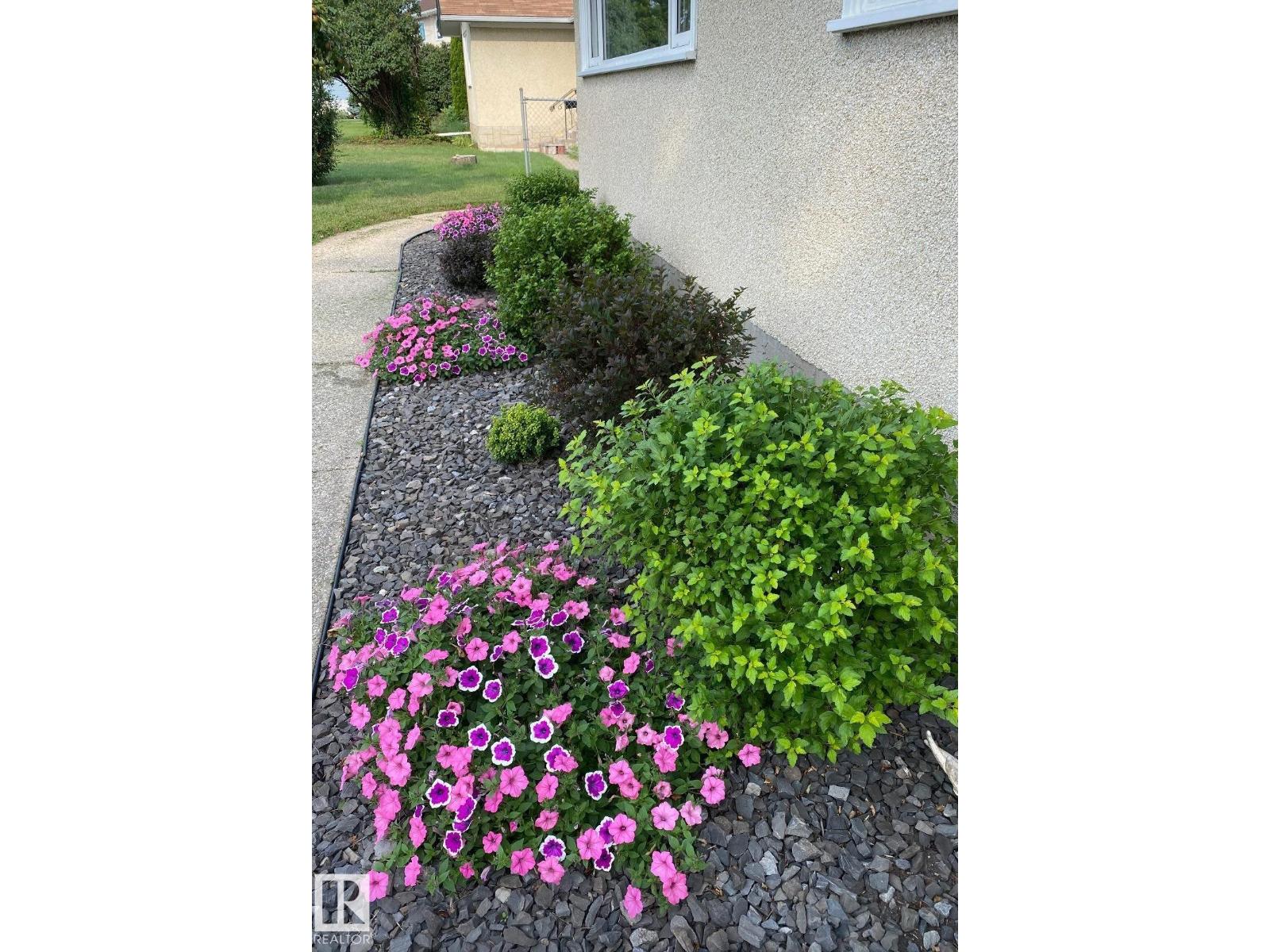 7719 71 Av Nw, Edmonton, Alberta  T6C 0A9 - Photo 4 - E4478487