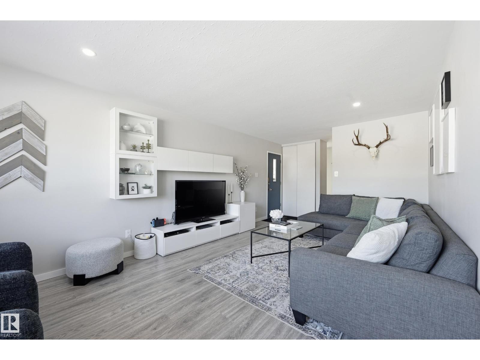 7719 71 Av Nw, Edmonton, Alberta  T6C 0A9 - Photo 8 - E4478487