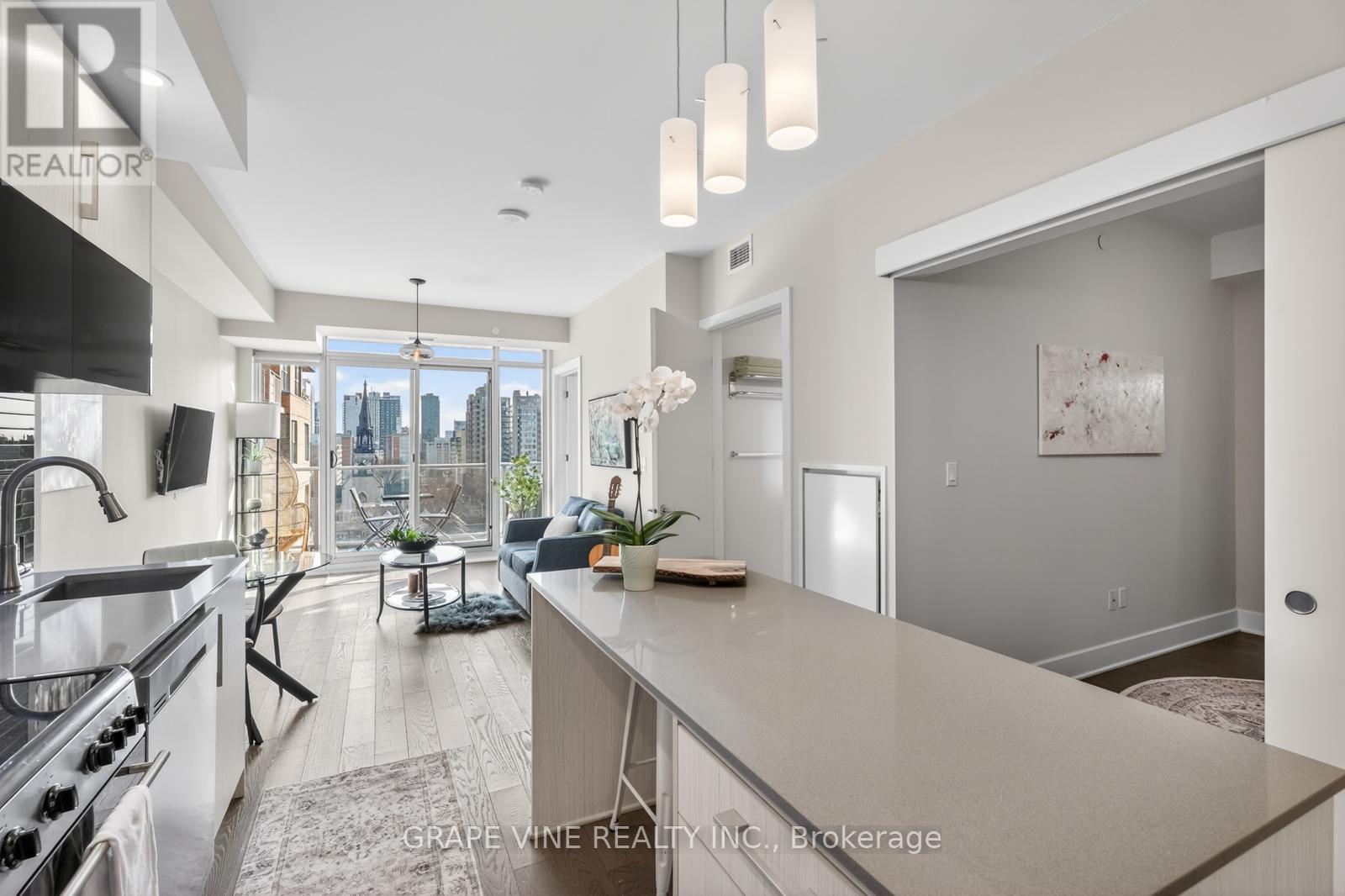 1010 - 255 Bay Street, Ottawa, Ontario  K1R 0C5 - Photo 11 - X12986954