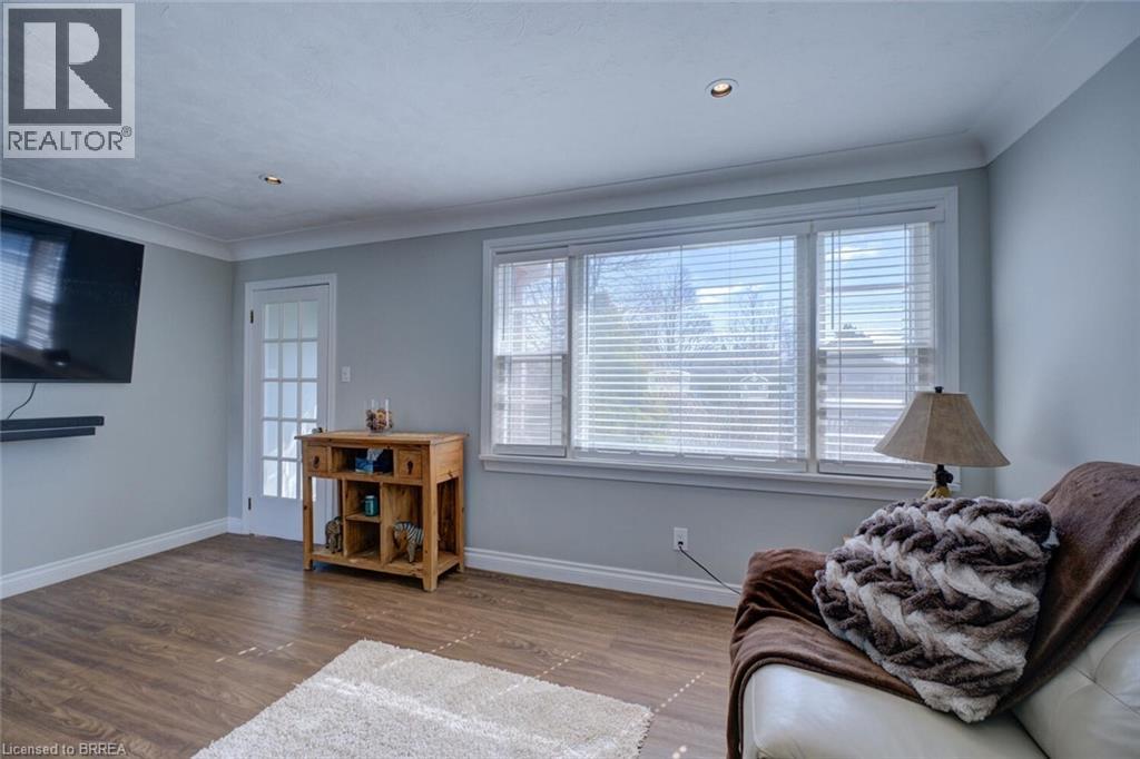 214 Grand Street, Brantford, Ontario  N3R 4C3 - Photo 10 - 40806418