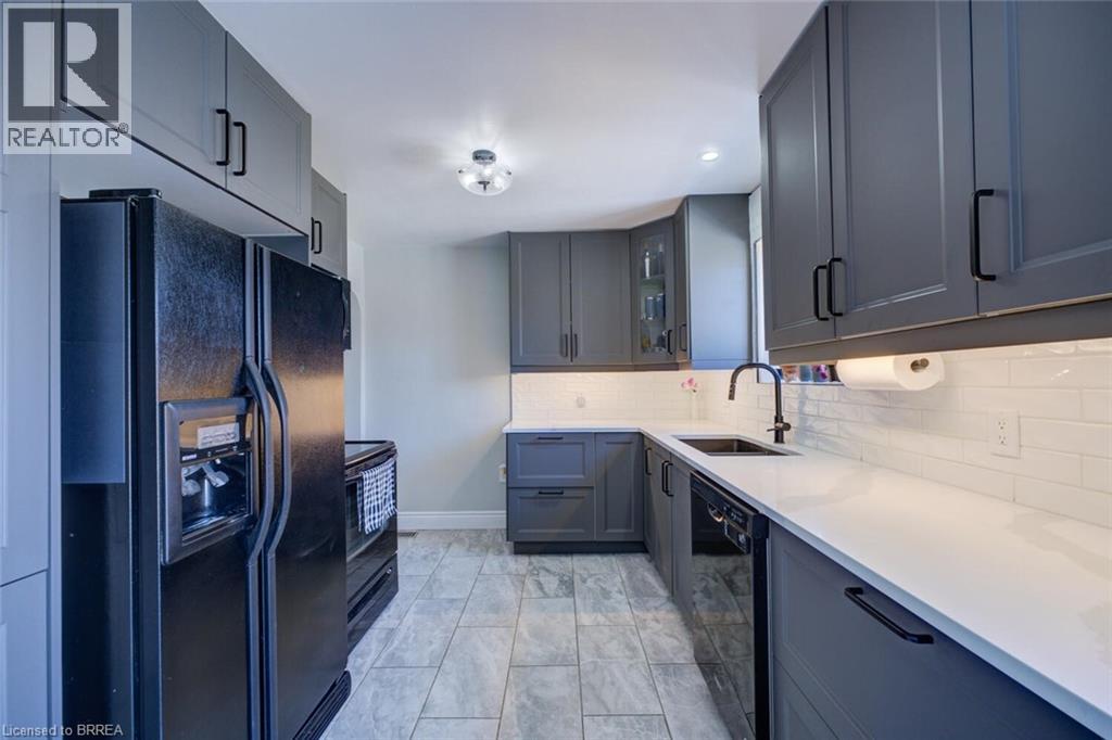 214 Grand Street, Brantford, Ontario  N3R 4C3 - Photo 12 - 40806418