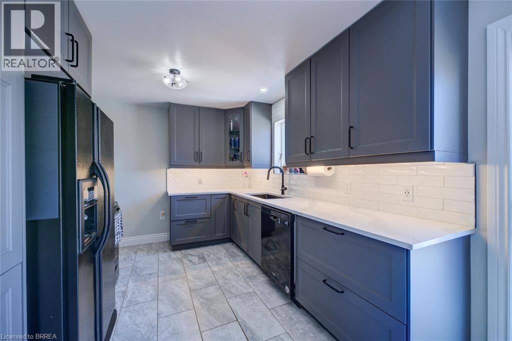 214 Grand Street, Brantford, Ontario  N3R 4C3 - Photo 13 - 40806418