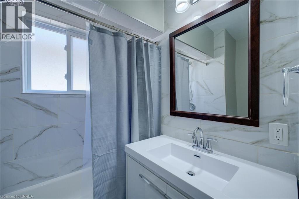 214 Grand Street, Brantford, Ontario  N3R 4C3 - Photo 20 - 40806418