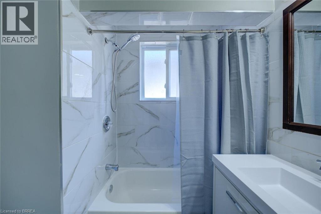 214 Grand Street, Brantford, Ontario  N3R 4C3 - Photo 21 - 40806418