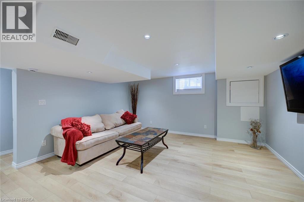 214 Grand Street, Brantford, Ontario  N3R 4C3 - Photo 35 - 40806418