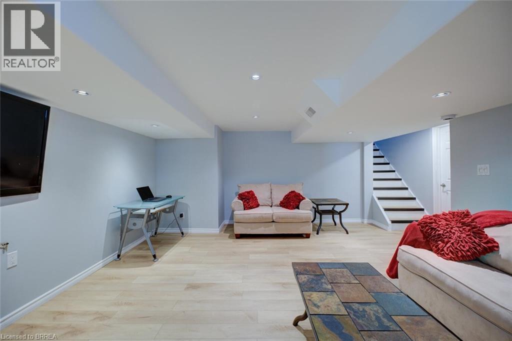 214 Grand Street, Brantford, Ontario  N3R 4C3 - Photo 38 - 40806418