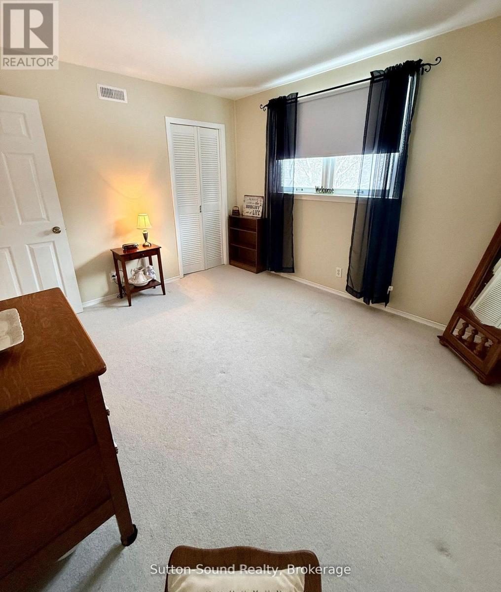 319 Gould Street, South Bruce Peninsula, Ontario  N0H 2T0 - Photo 17 - X12942796