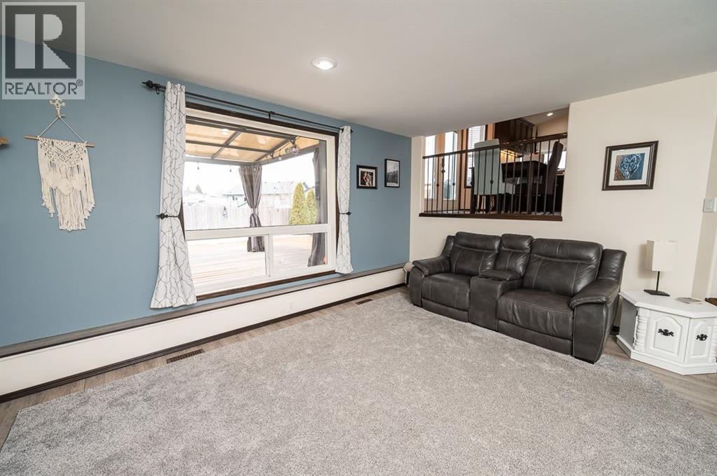 22 Sparrow Close, Blackfalds, Alberta  T4M 0K6 - Photo 12 - A2299205