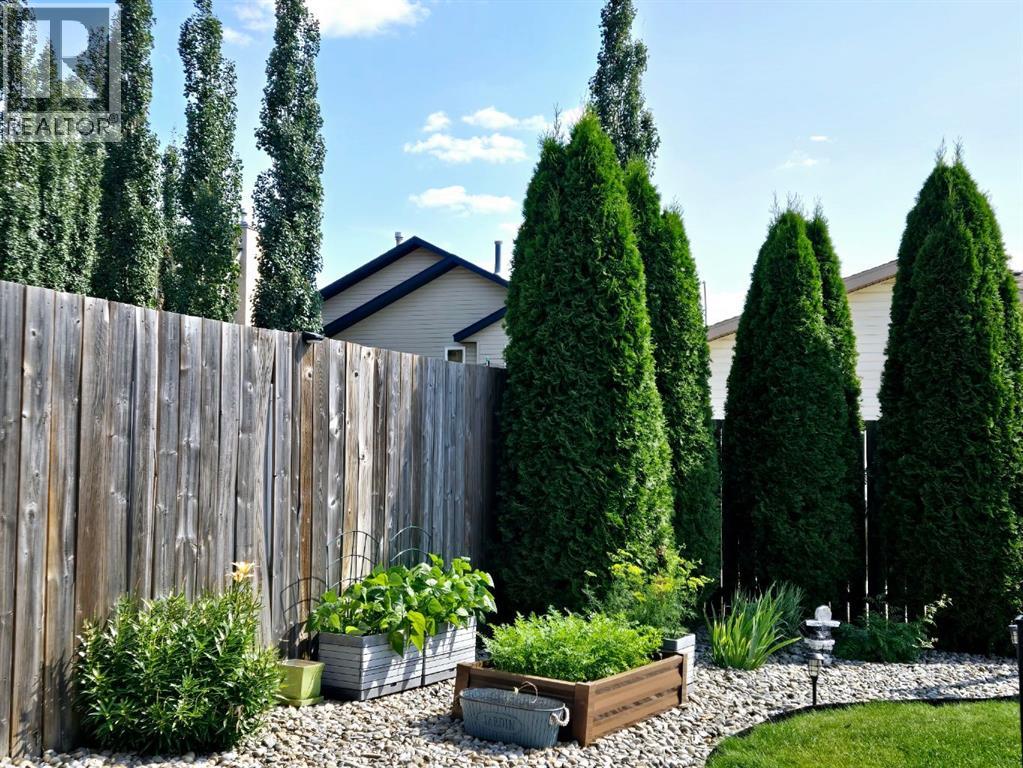 22 Sparrow Close, Blackfalds, Alberta  T4M 0K6 - Photo 43 - A2299205