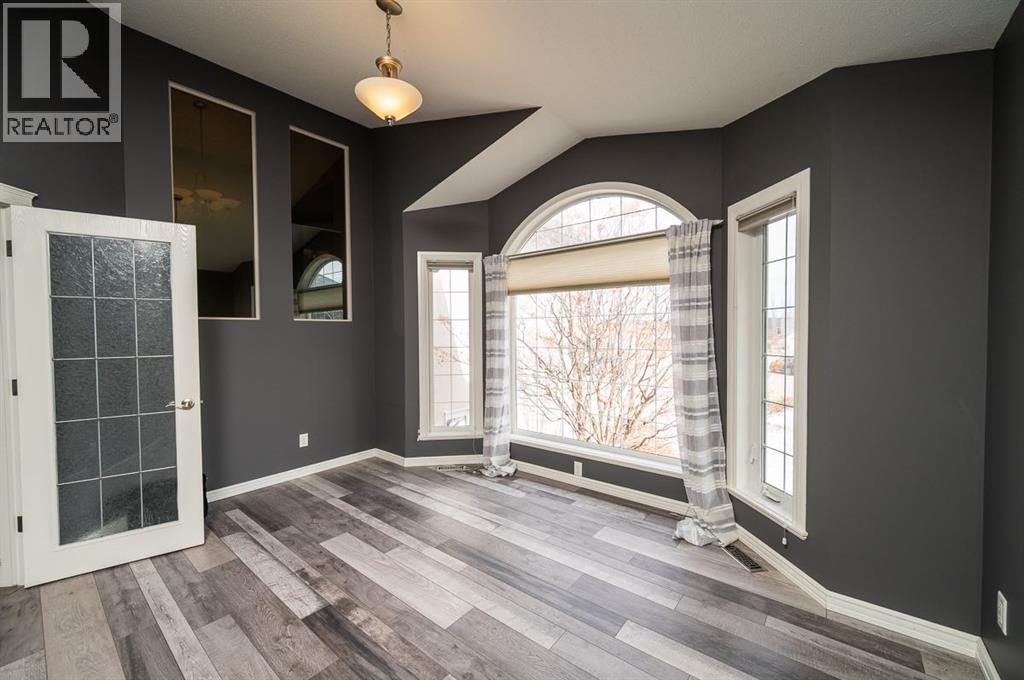60 Daniel Close, Red Deer, Alberta  T4R 3M3 - Photo 13 - A2300273