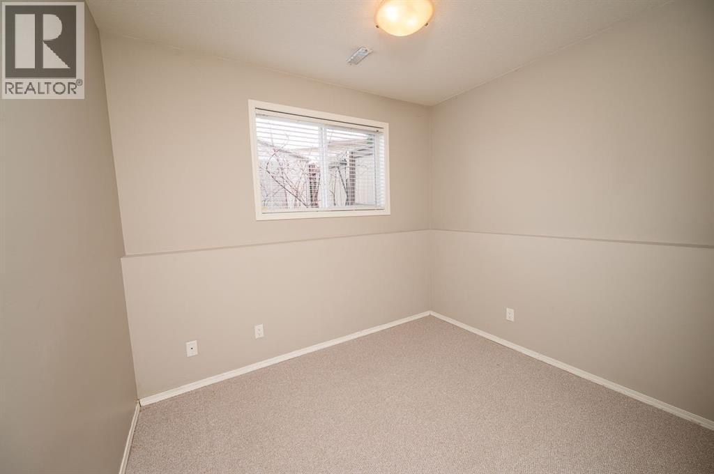 60 Daniel Close, Red Deer, Alberta  T4R 3M3 - Photo 28 - A2300273