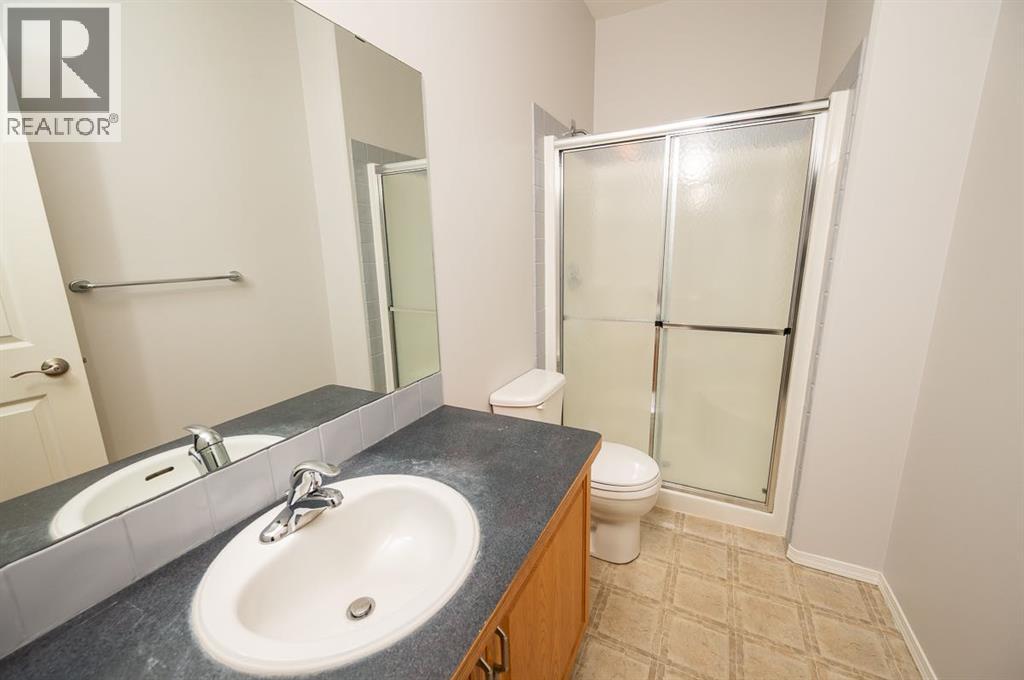 60 Daniel Close, Red Deer, Alberta  T4R 3M3 - Photo 32 - A2300273