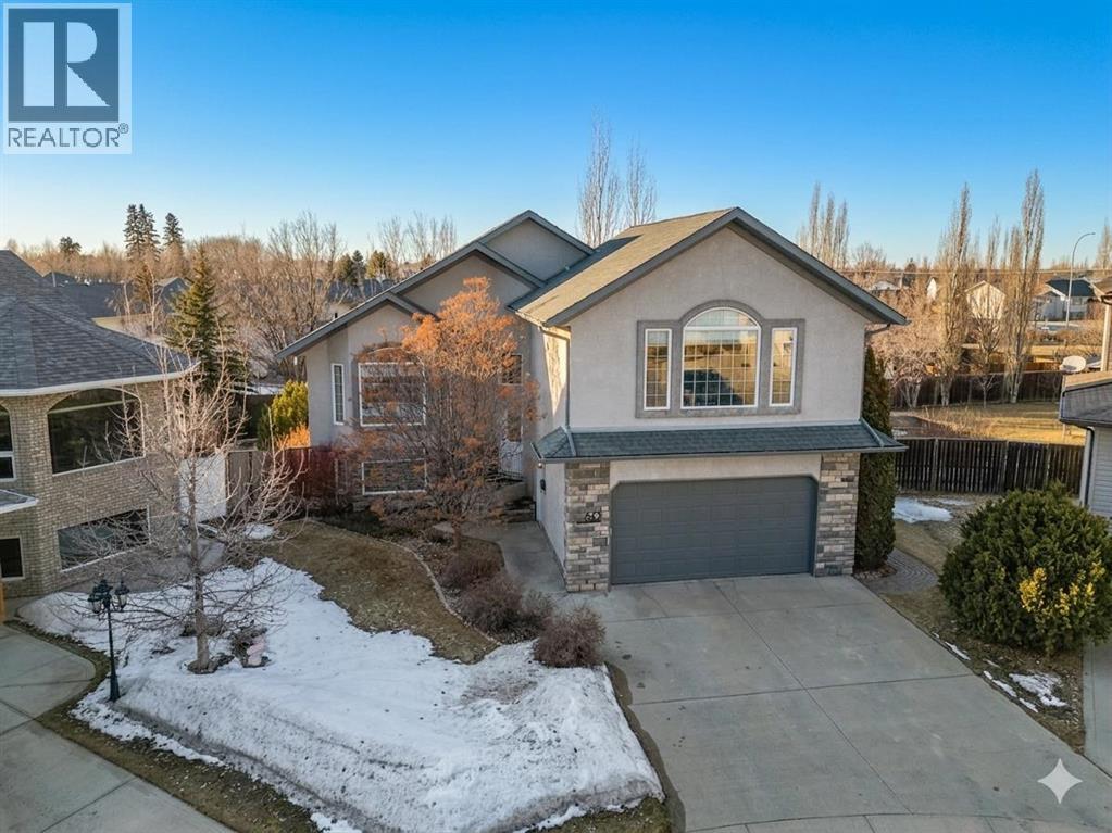 60 Daniel Close, Red Deer, Alberta  T4R 3M3 - Photo 1 - A2300273