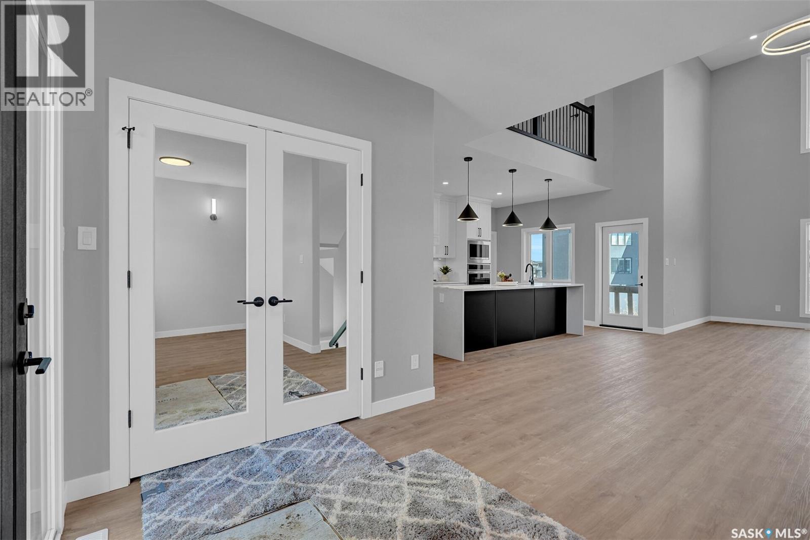 4327 Wild Rose Drive, Regina, Saskatchewan  S4V 3V6 - Photo 6 - SK031956