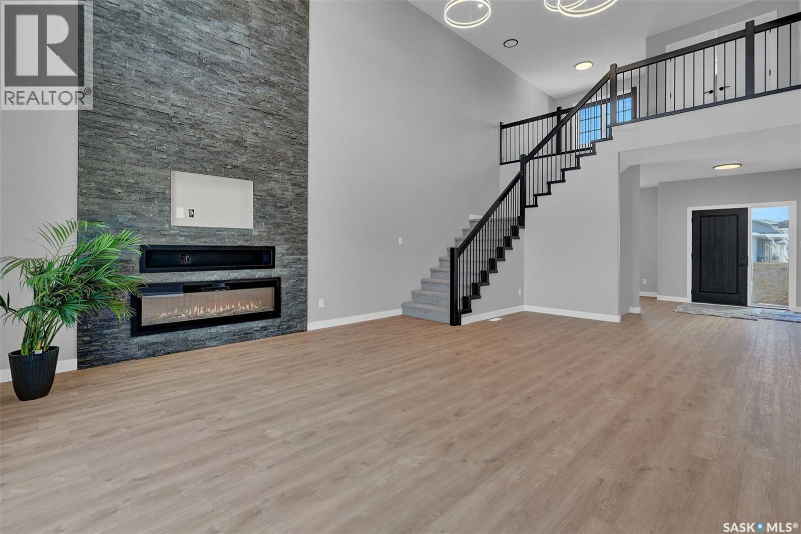 4327 Wild Rose Drive, Regina, Saskatchewan  S4V 3V6 - Photo 4 - SK031956