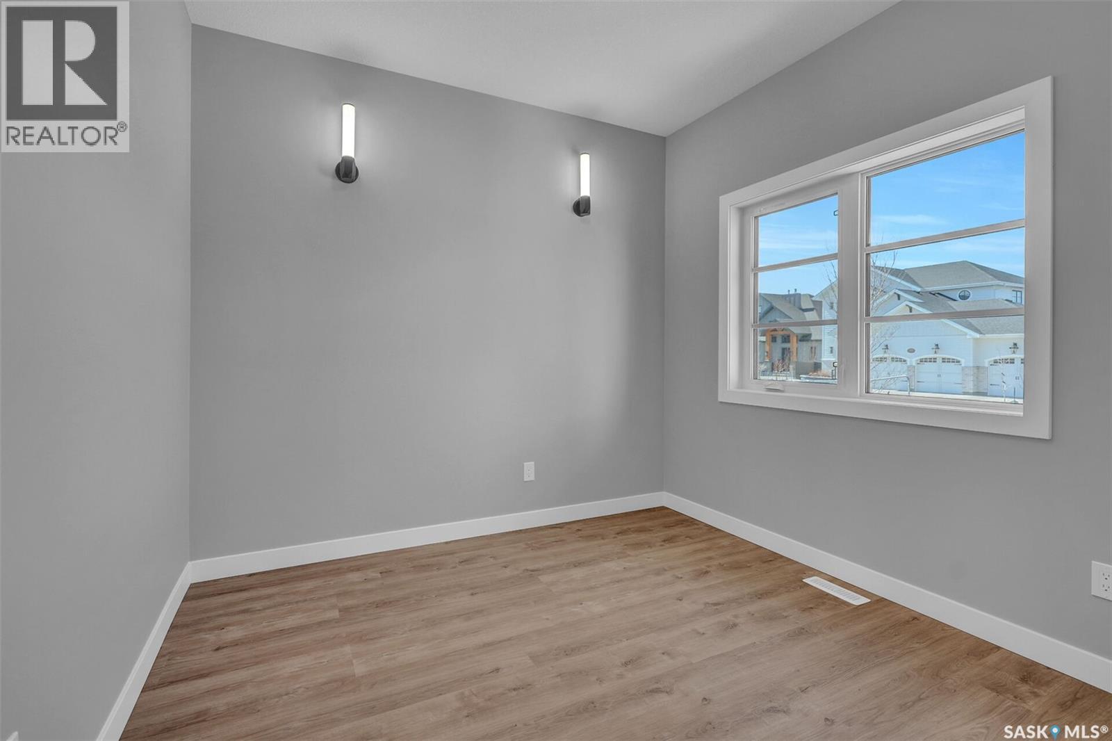 4327 Wild Rose Drive, Regina, Saskatchewan  S4V 3V6 - Photo 7 - SK031956