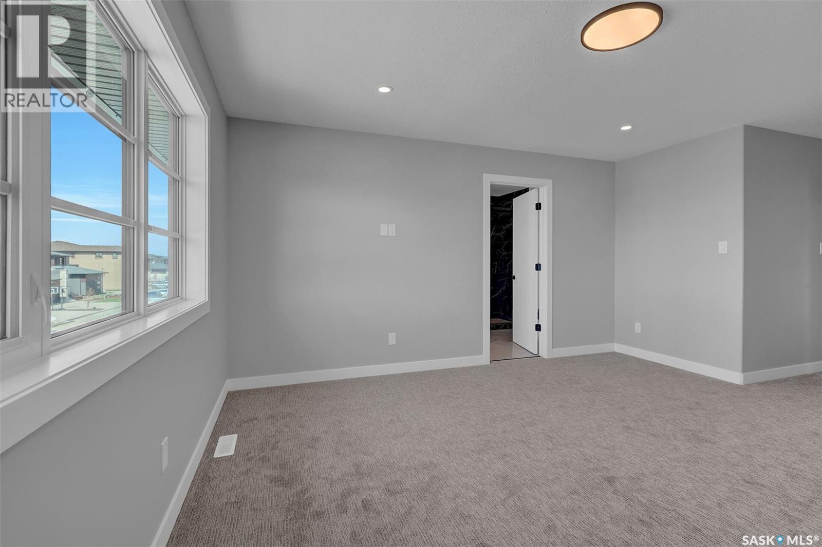 4327 Wild Rose Drive, Regina, Saskatchewan  S4V 3V6 - Photo 31 - SK031956