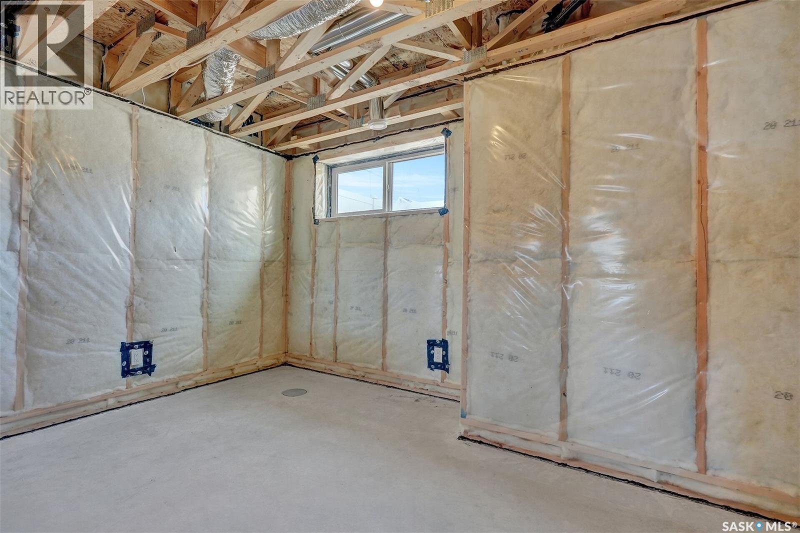 4327 Wild Rose Drive, Regina, Saskatchewan  S4V 3V6 - Photo 16 - SK031956