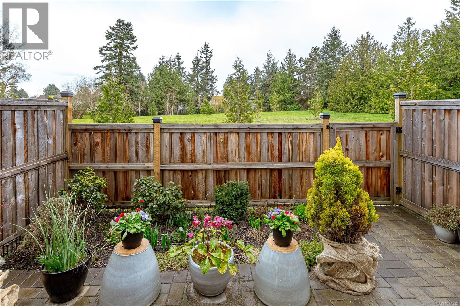 13 10480 Resthaven Dr, Sidney, British Columbia  V8L 3H7 - Photo 24 - 1027532