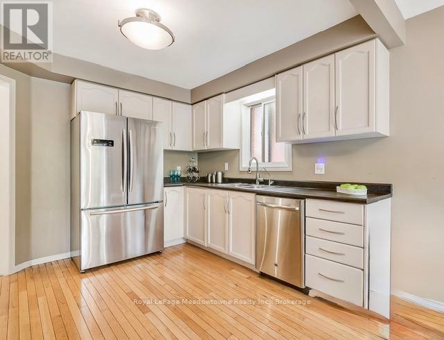 44 Corbett Street, Cambridge, Ontario  N1T 1V5 - Photo 9 - X12793070