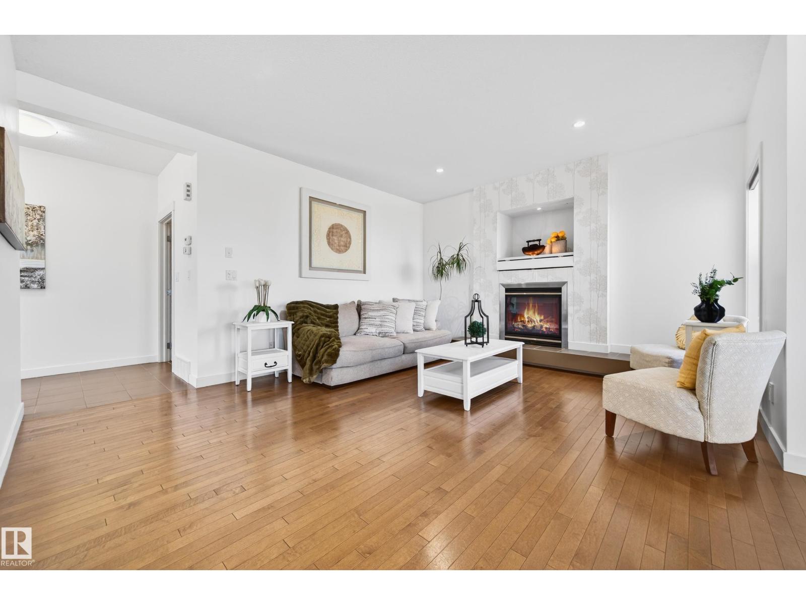 1004 Secord Promenade Nw, Edmonton, Alberta  T5T 4A4 - Photo 3 - E4481867