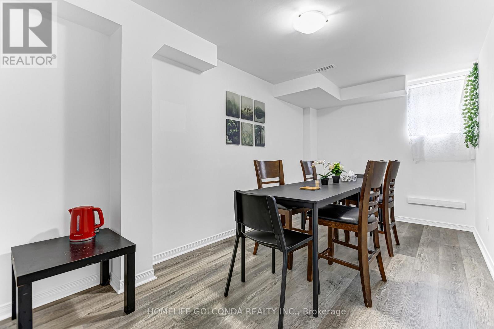 22 Troyer Avenue, Toronto, Ontario  M3J 0A3 - Photo 11 - W12769158