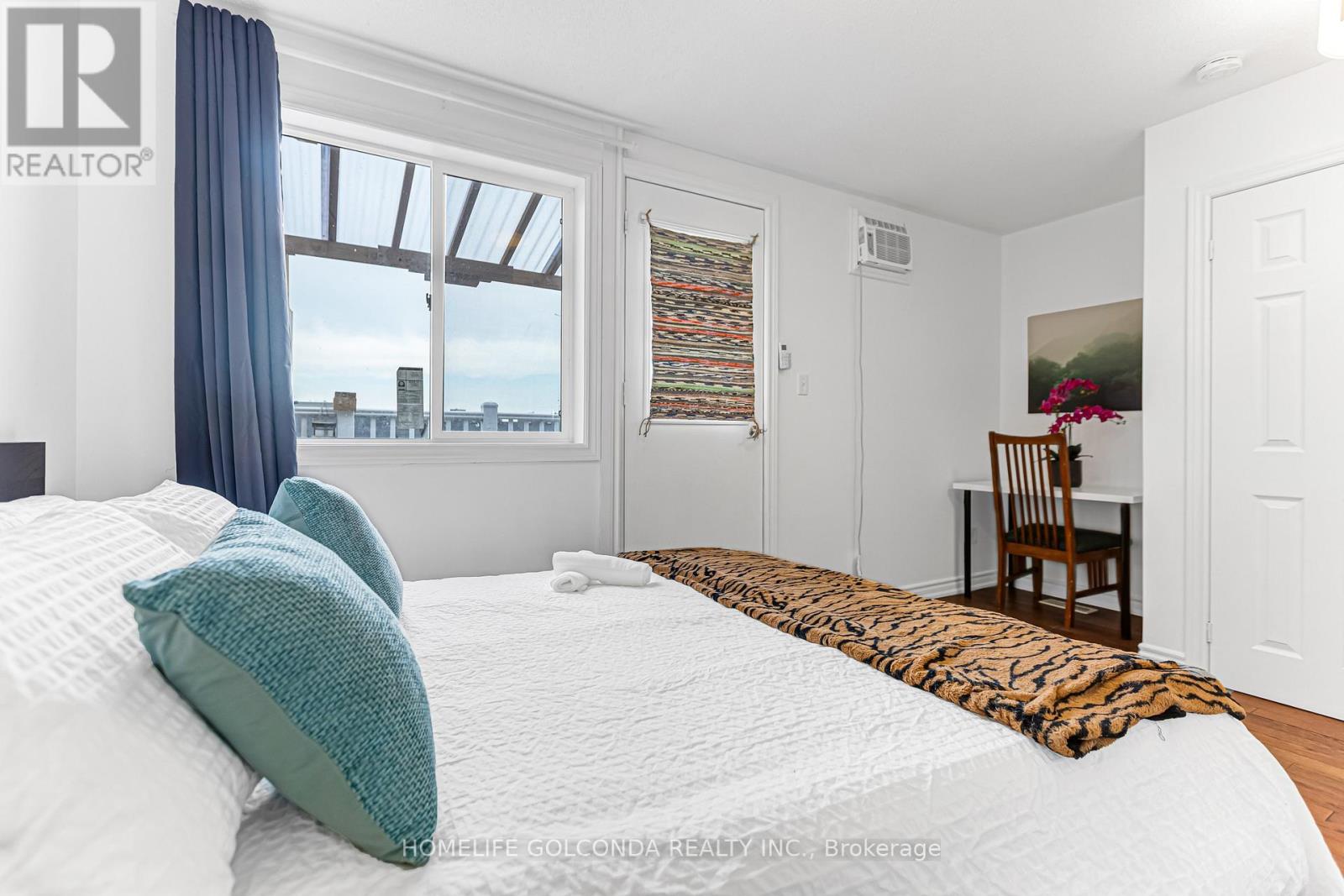 22 Troyer Avenue, Toronto, Ontario  M3J 0A3 - Photo 22 - W12769158