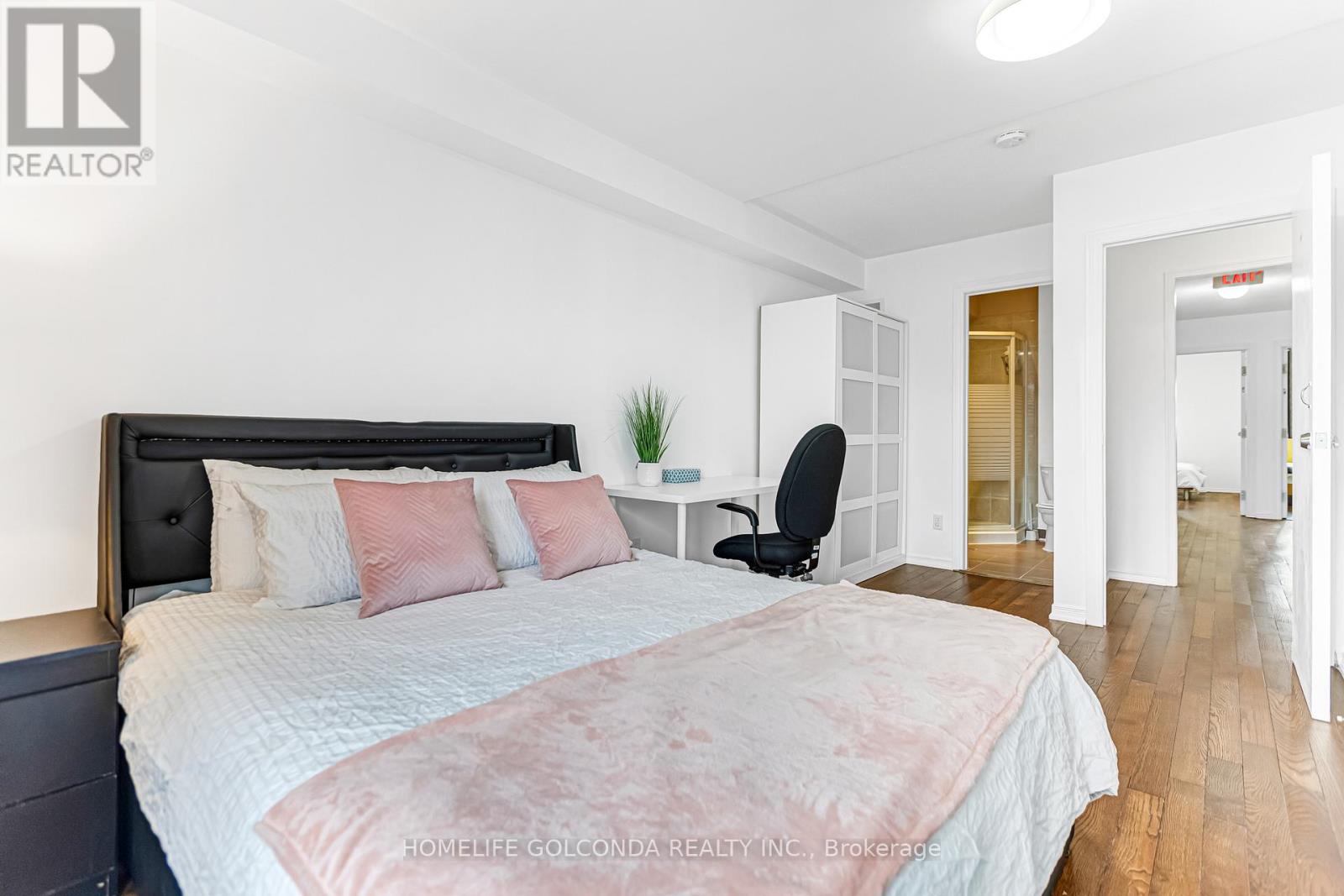 22 Troyer Avenue, Toronto, Ontario  M3J 0A3 - Photo 14 - W12769158