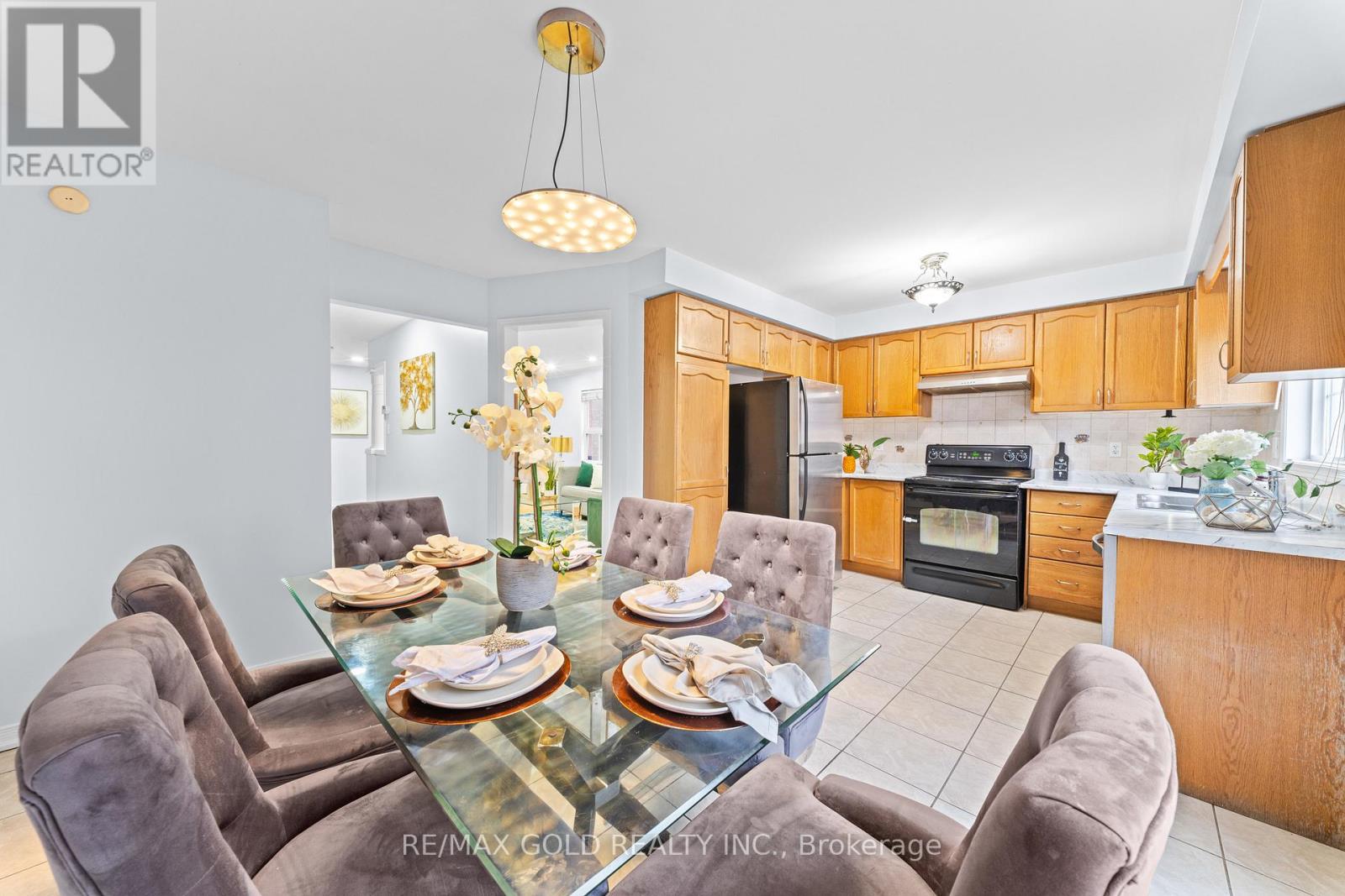 15 Revelstoke Place, Brampton, Ontario  L6R 3G3 - Photo 19 - W12986292