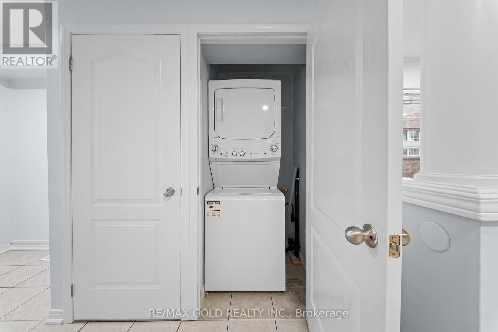 15 Revelstoke Place, Brampton, Ontario  L6R 3G3 - Photo 22 - W12986292