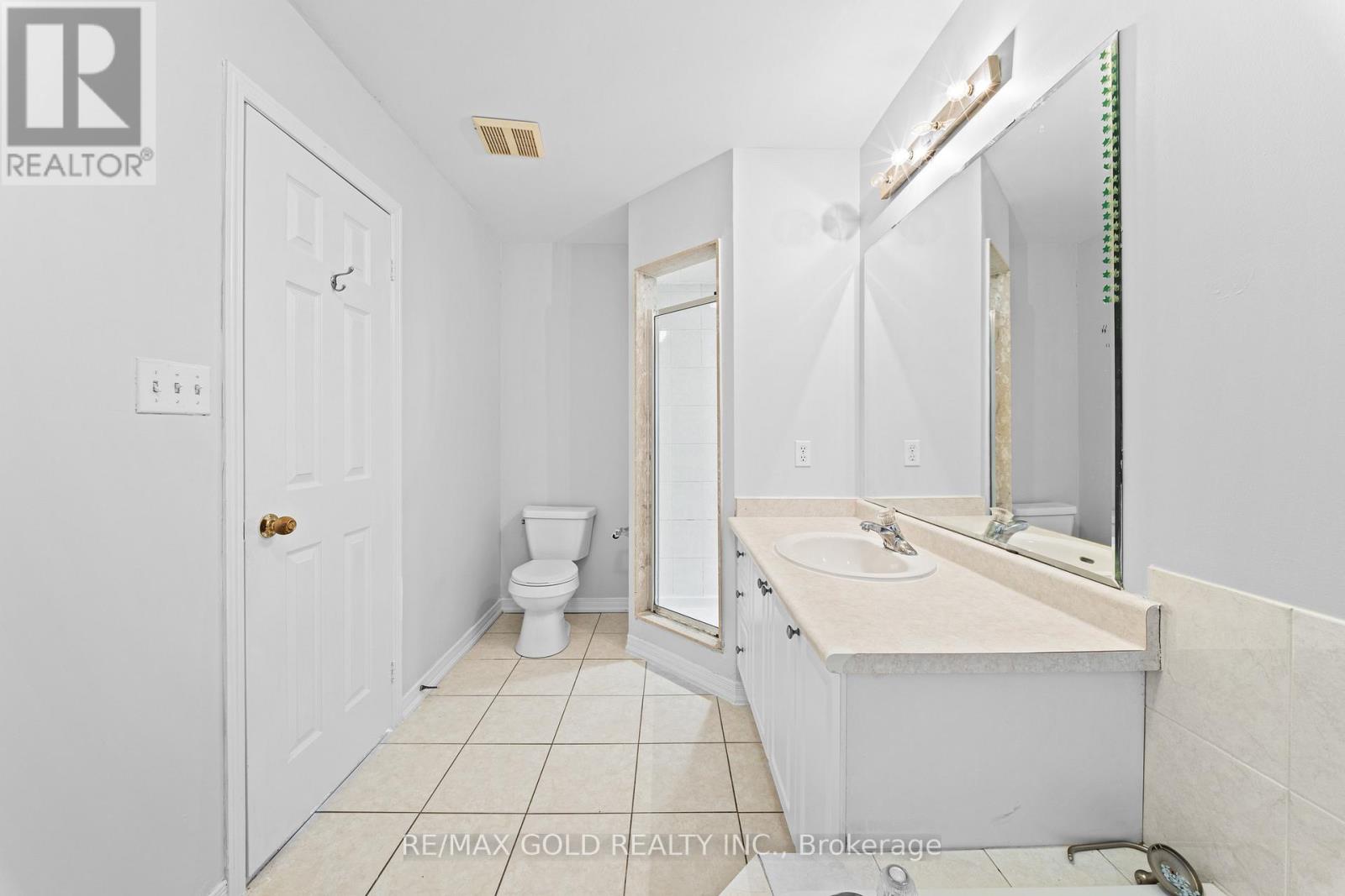 15 Revelstoke Place, Brampton, Ontario  L6R 3G3 - Photo 28 - W12986292