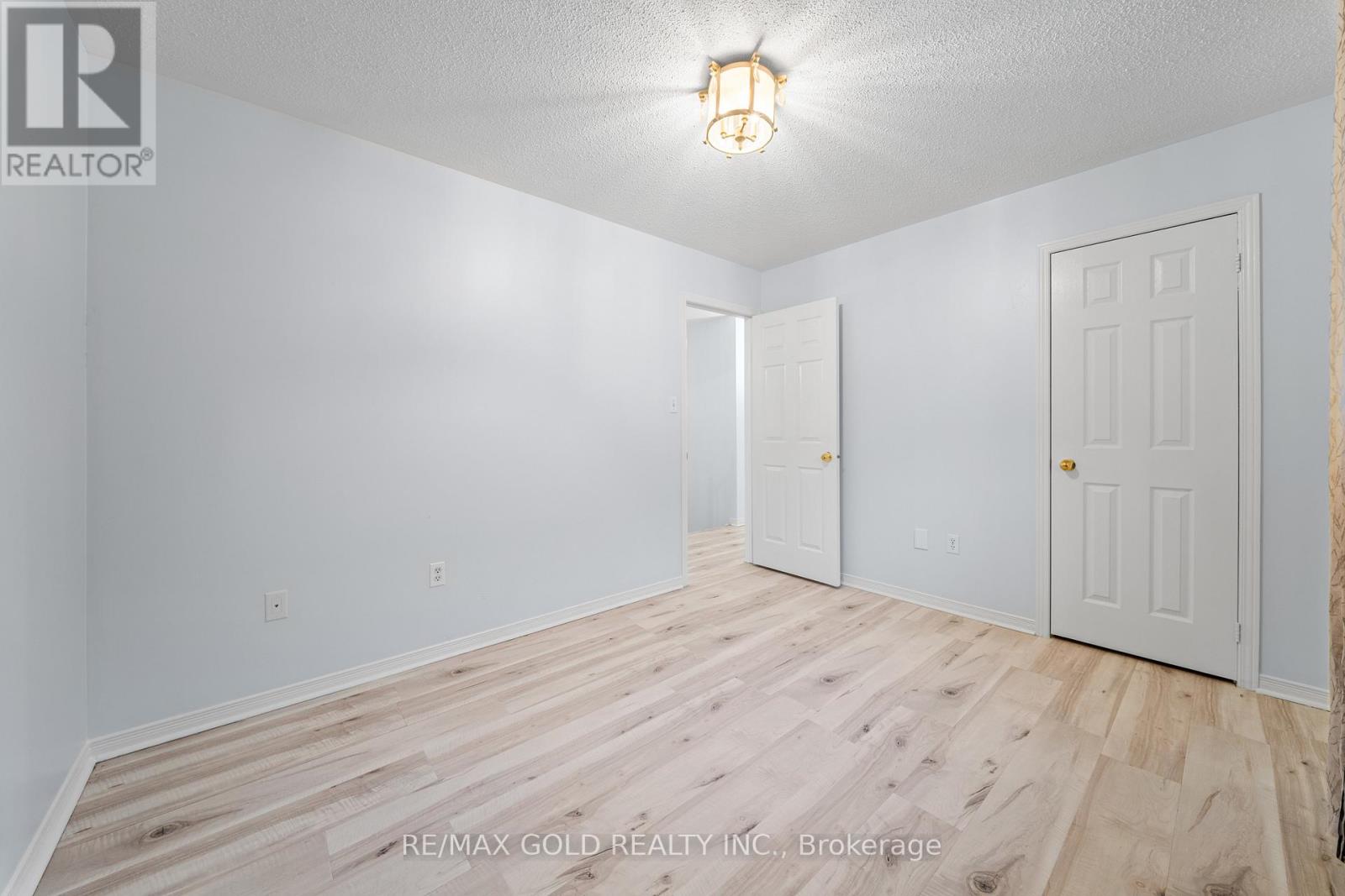 15 Revelstoke Place, Brampton, Ontario  L6R 3G3 - Photo 31 - W12986292